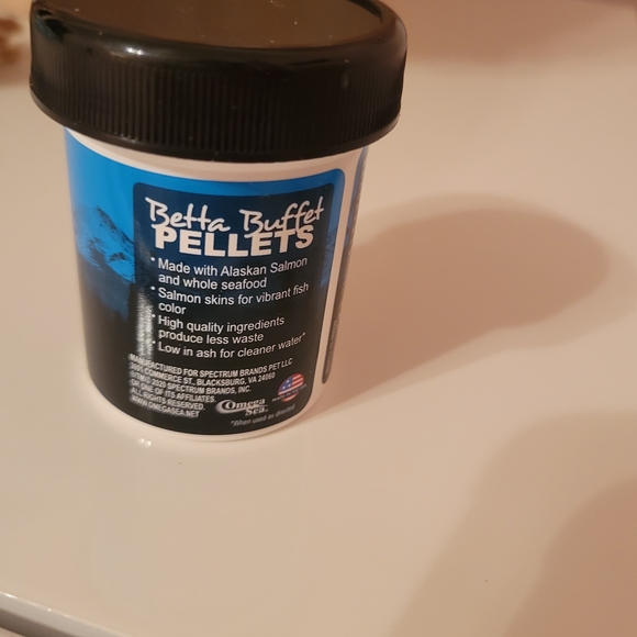 Omega One Betta Buffet Pellets - Blue and Black - Picture 2 of 2